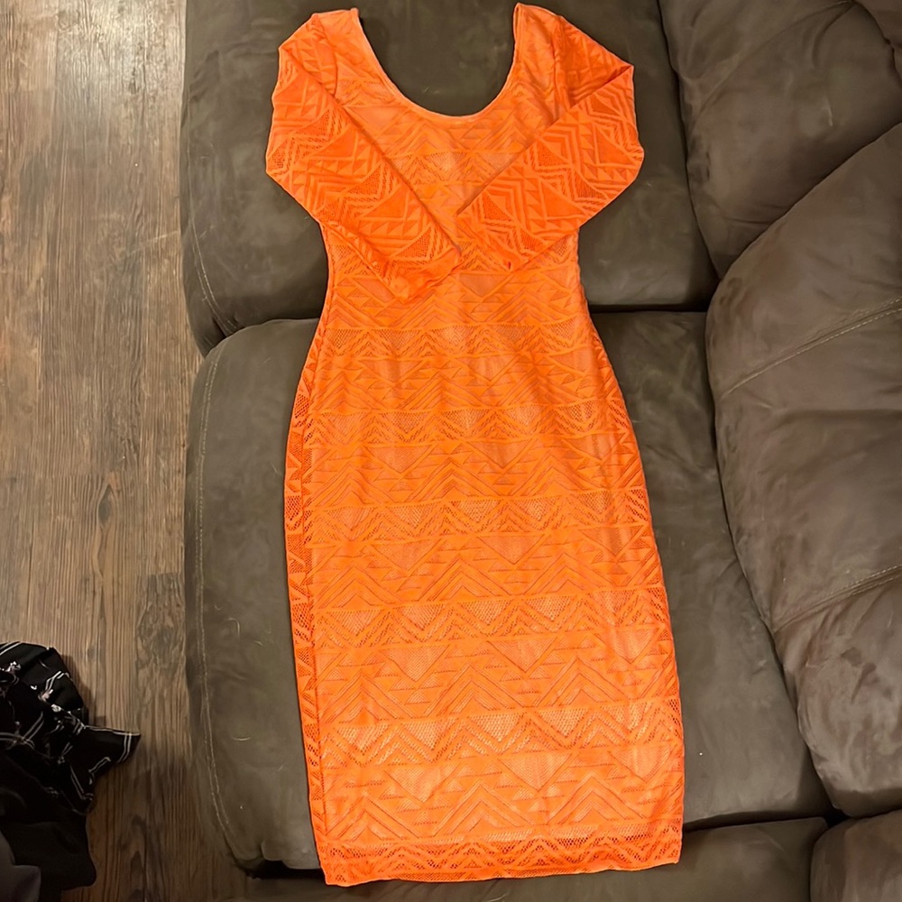 I know the picture shows it to be orange but it’s more of a peach color